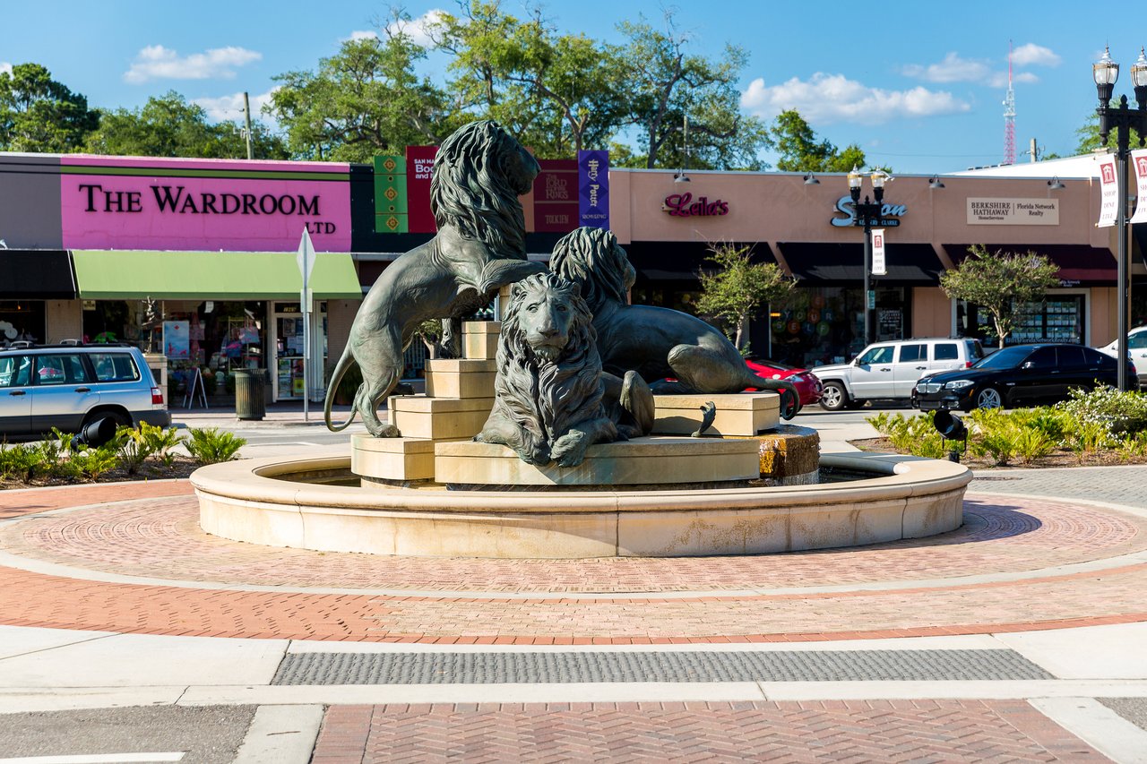 Jacksonville free things to do - San Marco Square